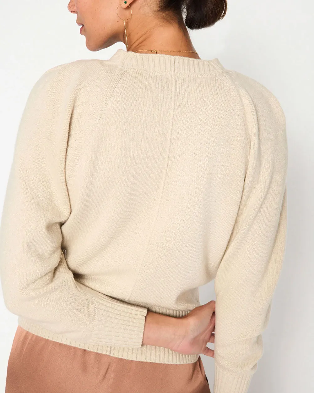 Bisque Idris V Neck Pullover