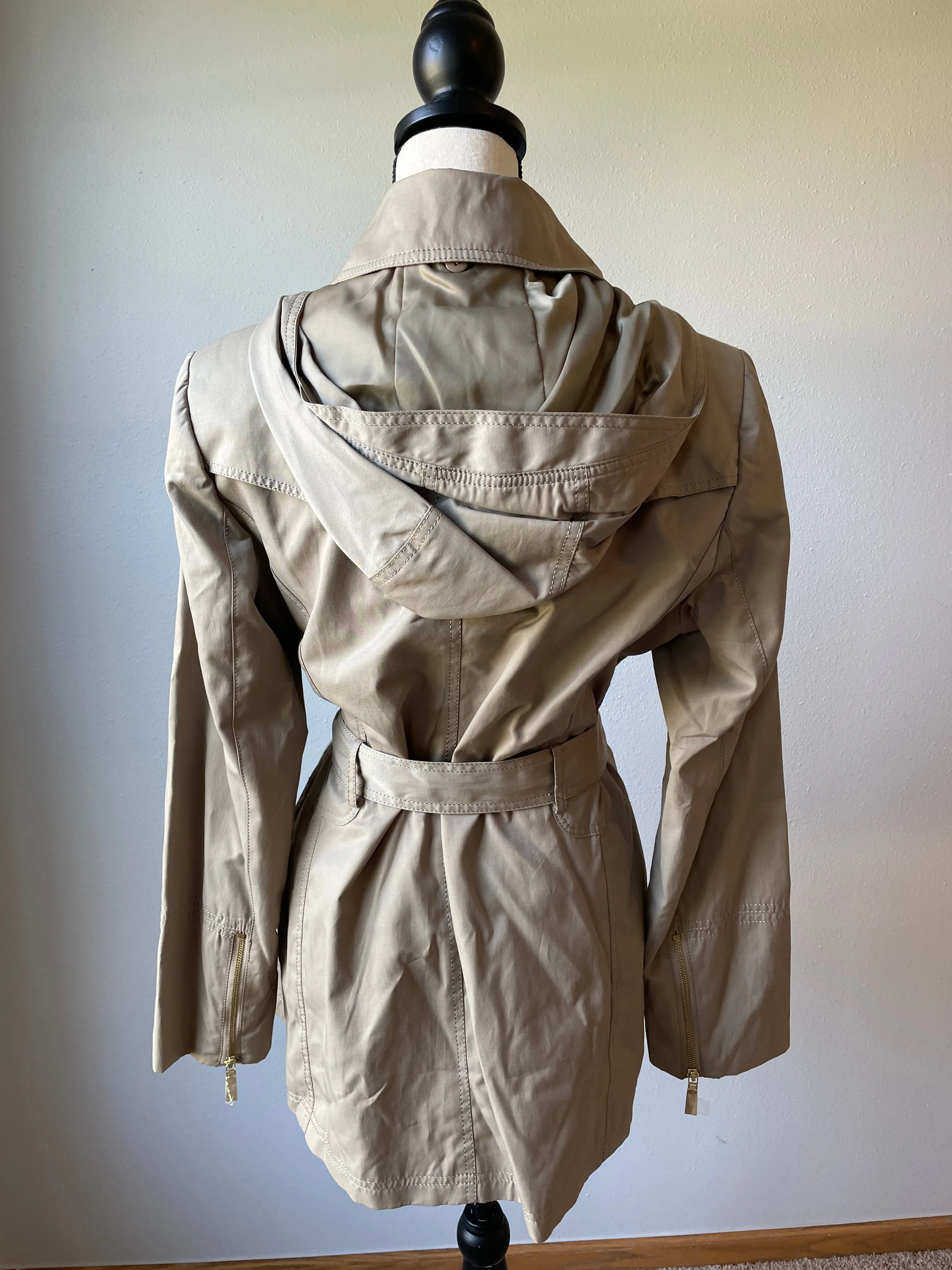 Vince Camuto Trench Coat (L)